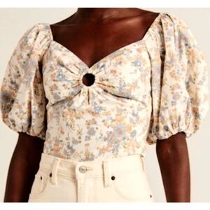 Abercrombie & Fitch Blouse Women's XS Ivory Floral Puff Sleeve Crop Peephole